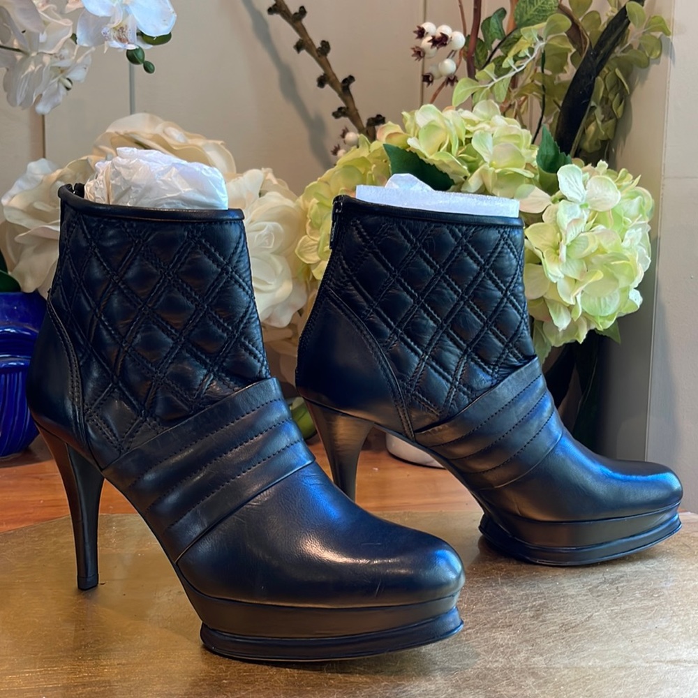 Nwt! Stuart Weitzman Platform Booties / Never Wor… - image 1